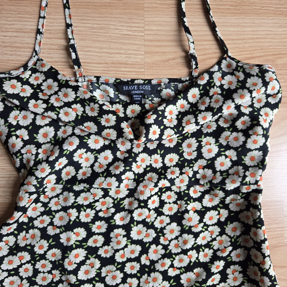 BRAVE SOUL Floral Black and Cream Dress